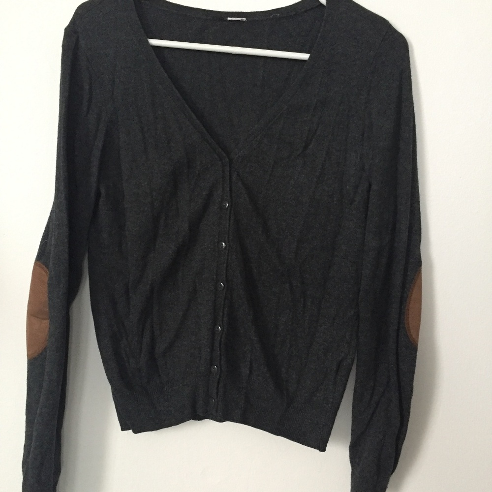 Vintage Gray Wool Cardigan w/Brown Suede Elbows